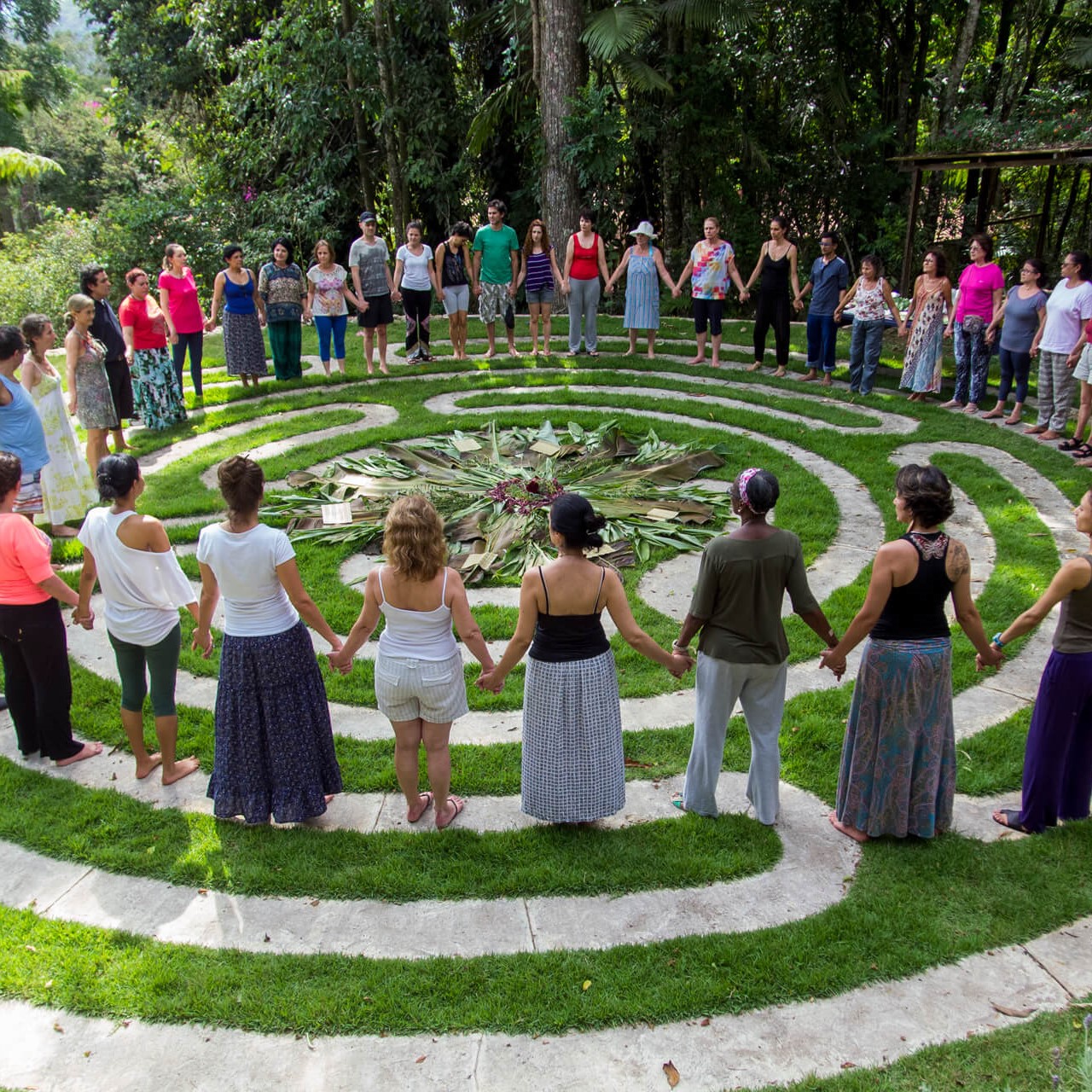 More people in the labyrinth