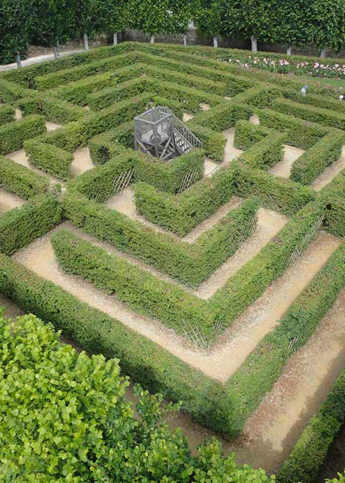 Tower in the middle of the labyrinth